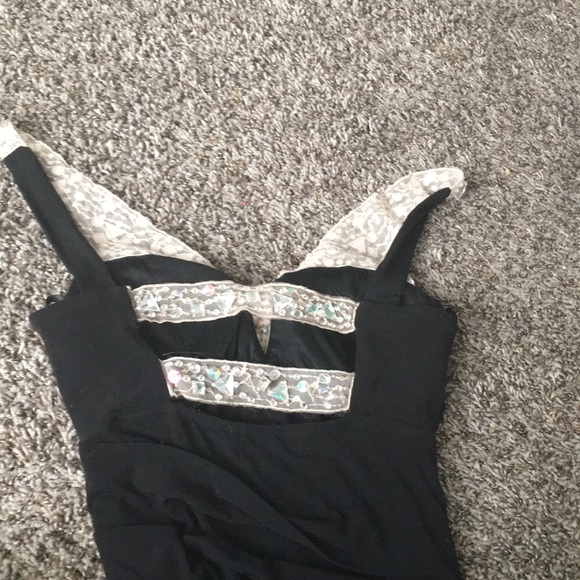 Cocktail dress - Picture 3 of 3